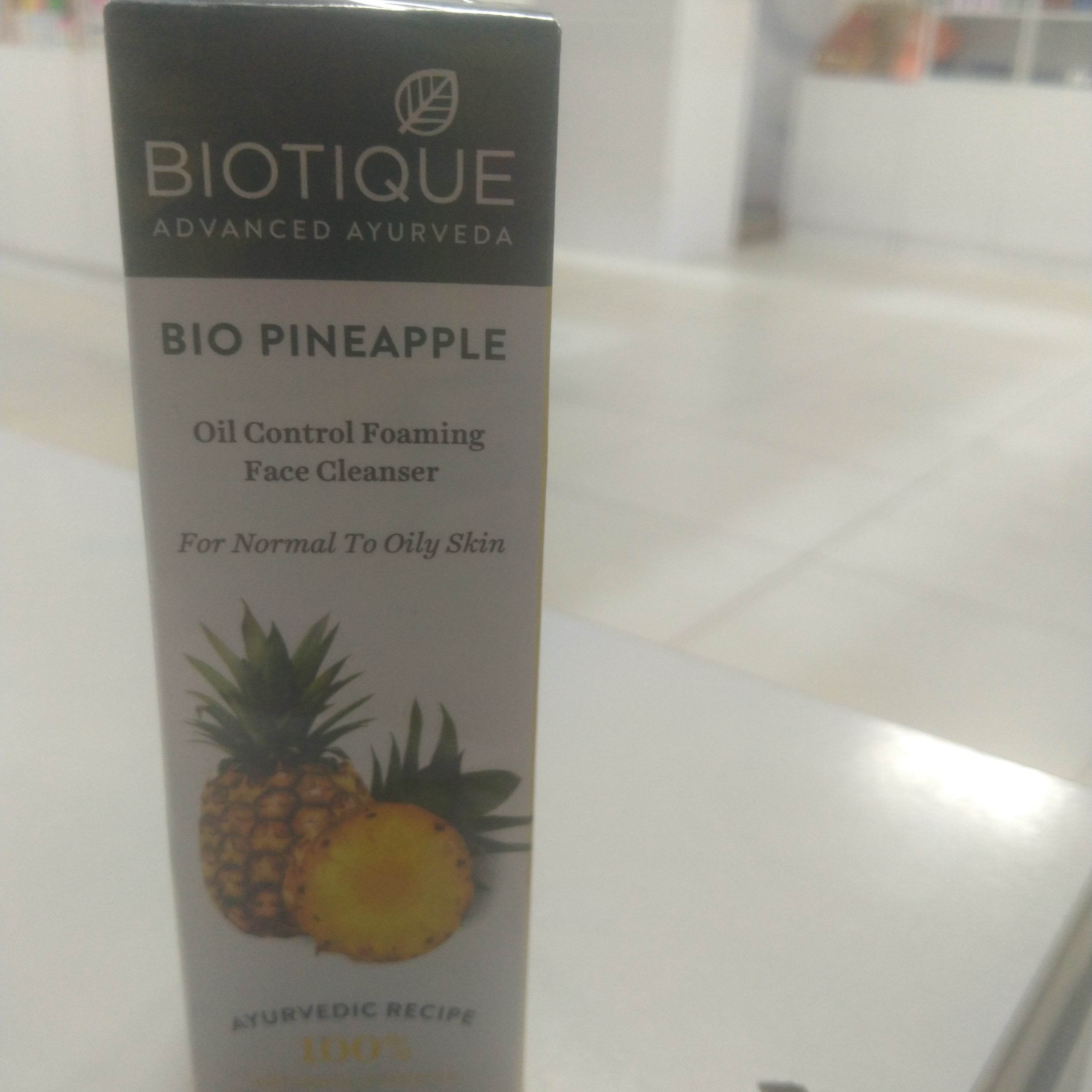 Biotique bio pineapple oil control foaming cleanser