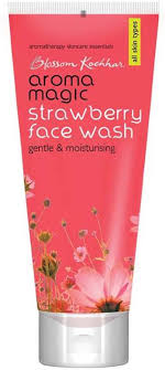 Aroma Magic Strawberry Face Wash (100ml) - Niram